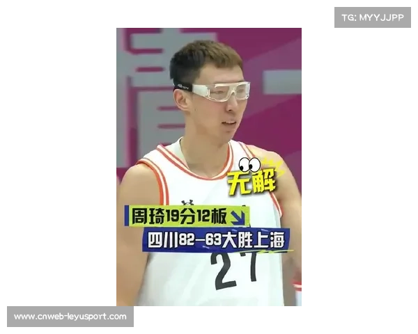 四川男篮大胜湖北，周琦散步式扣篮显轻松