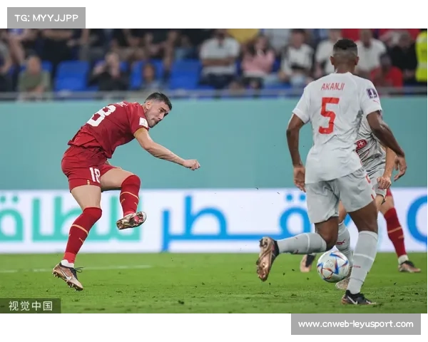 昂达夫禁区转身抽射，乌尔比希神扑化解险情