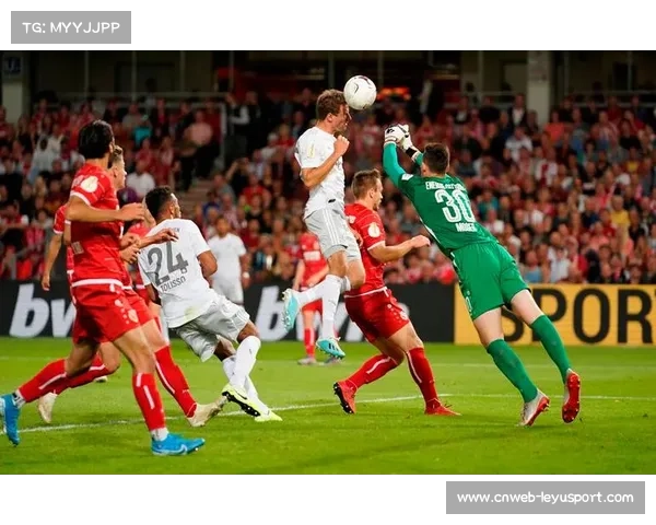 拜仁5-1莱比锡，帕夫洛维奇推射空门锁定胜局