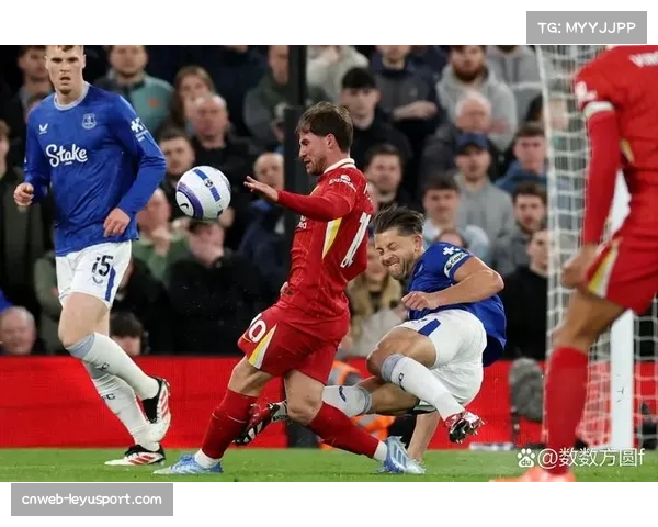 VAR争议再起：狼队手球未判，裁判标准受质疑